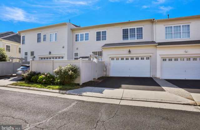 24906 EARLSFORD DRIVE