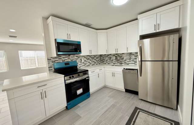 1405 N J Terrace