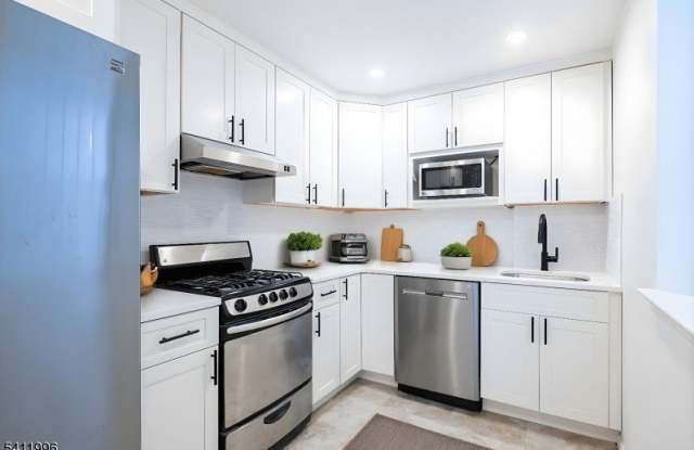 59-61 Brighton Avenue U20