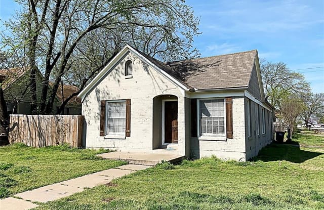 3800 Frazier Avenue - 3800 Frazier Avenue, Fort Worth, TX 76110