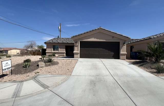 Photo of 2425 Cloverlawn Dr unit: 101