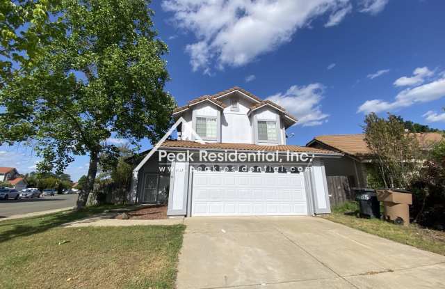 Lincoln 3bd/2.5ba House with 2 Car Garage on a Corner Lot - 2585 Inverness Drive, Lincoln, CA 95648