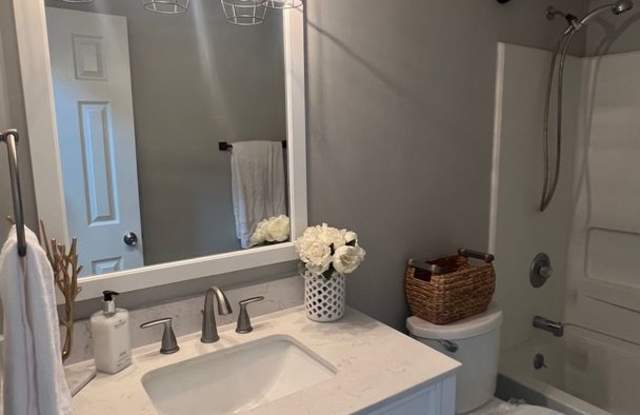 Updated 3 Bedroom Home in Hinesville, GA