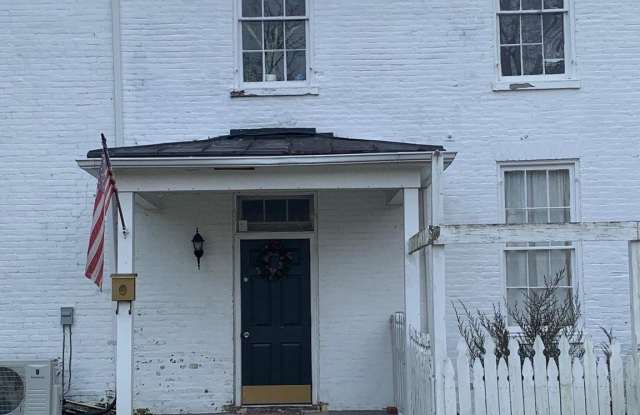113 E MAIN Street