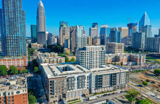 Photo of 500 West Trade