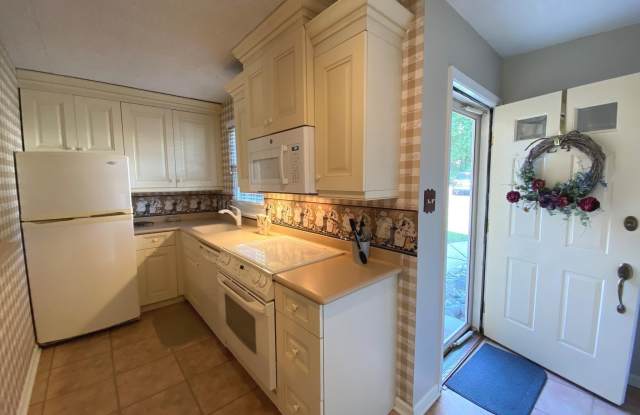 440 S STATE Street unit: E4