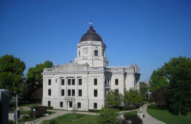 107-101 N College Avenue