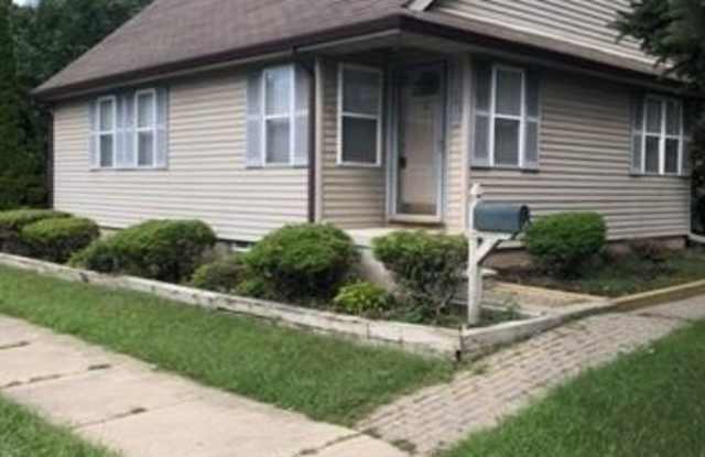 Photo of 16811 BEECH DALY Road