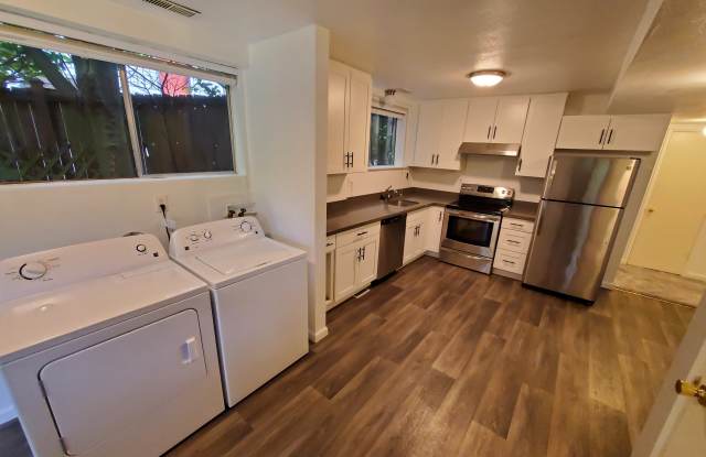 5908 Highway Place#B