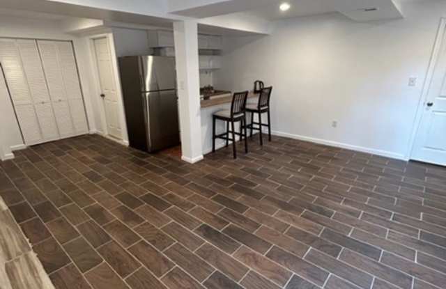 7726 Seven Locks Road BSMT APT