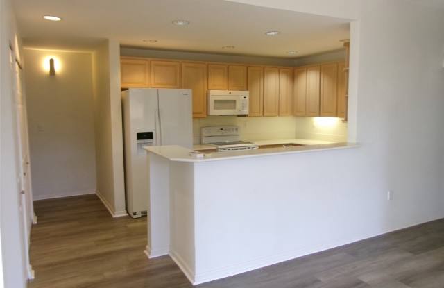 1337 Moanalualani Way unit: 11H