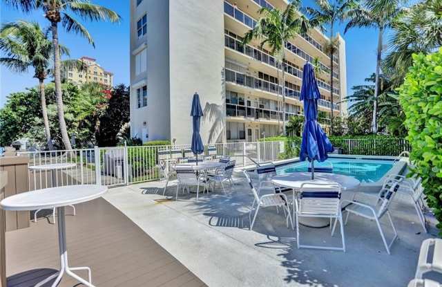 Photo of 101 N Birch Rd