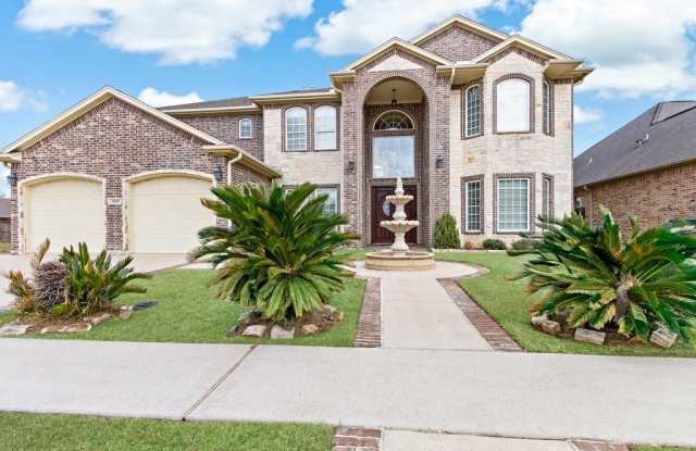 9200 Laura Ln