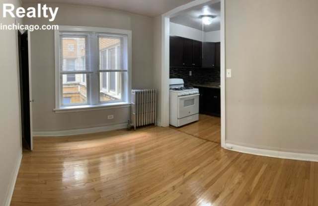 Photo of 4265 West Addison