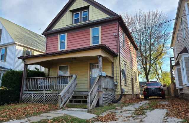 564 Carroll Street