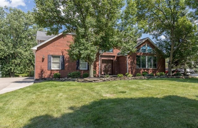 2568 Crane Creek Pky - 2568 Crane Creek Parkway, Brecksville, OH 44141