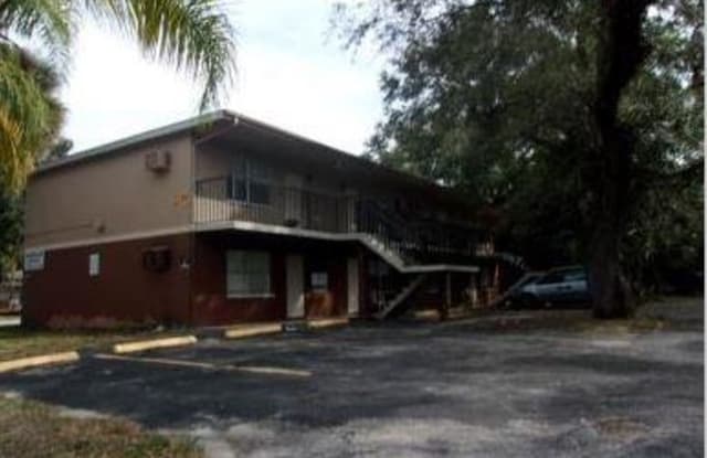 2239 Jackson ST - 2239 Jackson St, Fort Myers, FL 33901