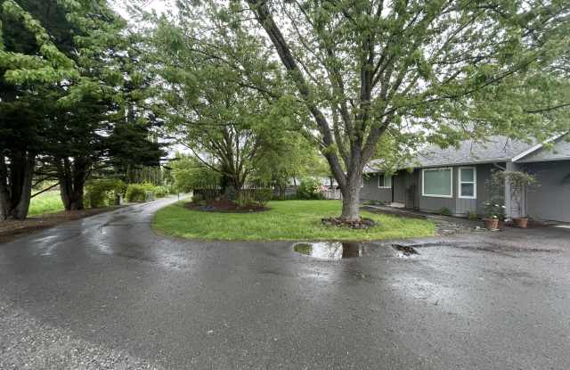 1257 Se Grandview Ave