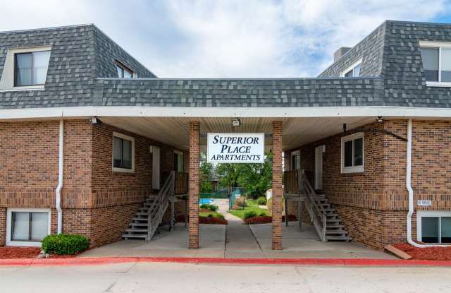 Superior Place Apartments