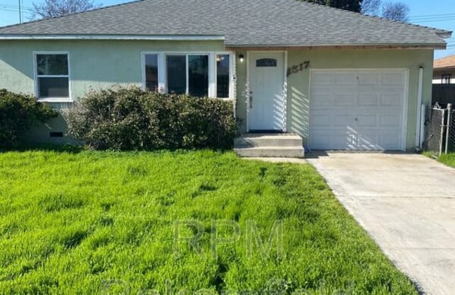 1517 Dover Pl - 1517 Dover Place, Delano, CA 93215