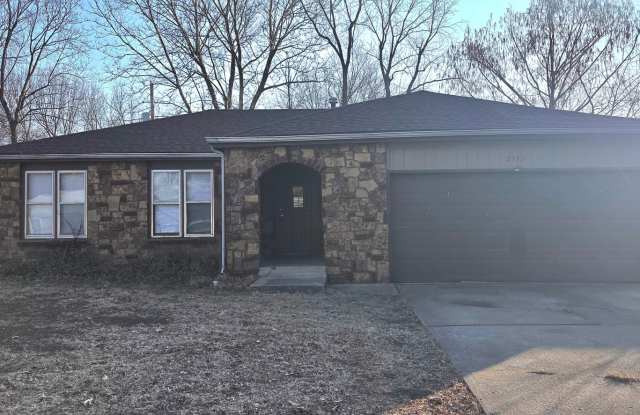Photo of Spacious 3 Bedroom Home for $1095 in Southwest Springfield