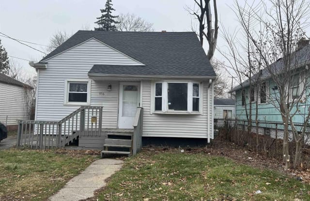 956 Hubbard Avenue - 956 Hubbard Avenue, Flint, MI 48503