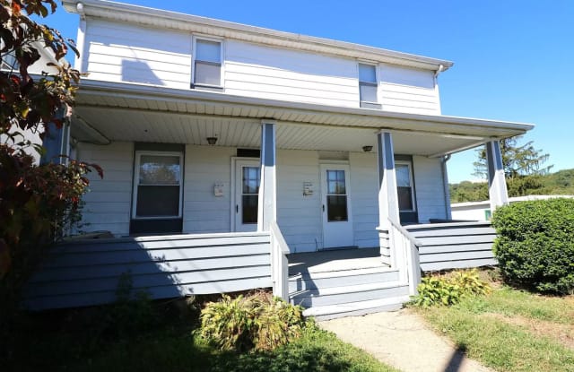 13 Garrison Street - 1Unit 1 - 13 Garrison St, Westover, WV 26501