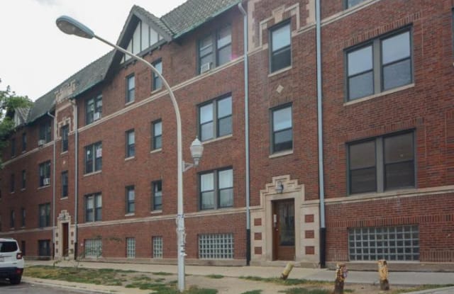 2706 Spaulding - 2706 N Spaulding Ave, Chicago, IL 60647