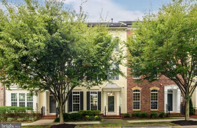 Photo of 7868 TILGHMAN Street