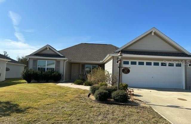 814 CLIFFORD COURT