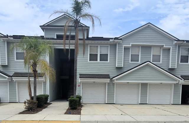 7047 DEER LODGE Circle