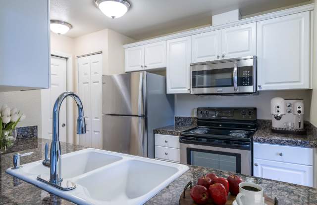 Meydenbauer Park Apartments