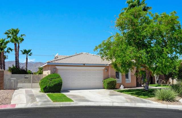 AVAILABLE NOW!! GORGEOUS 3 Bedroom 2 Bathroom Home in Indio!