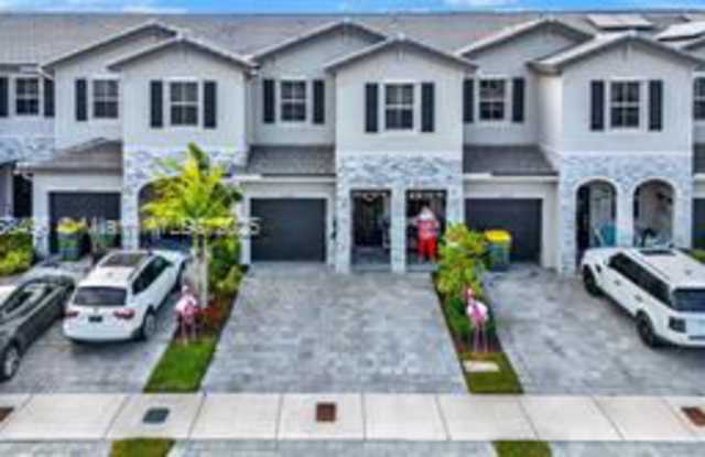 Photo of 2658 Southeast 10th Street