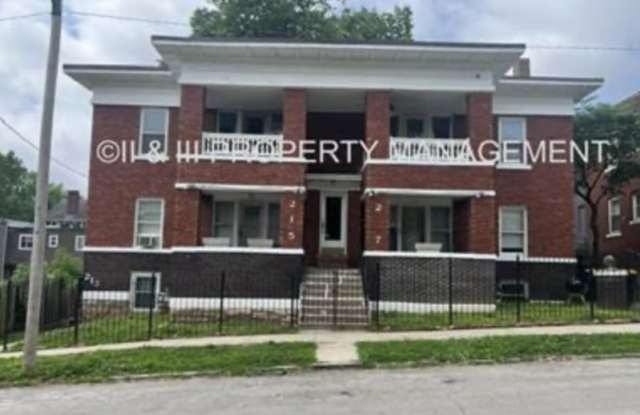 219 West 37th St Apt 2E