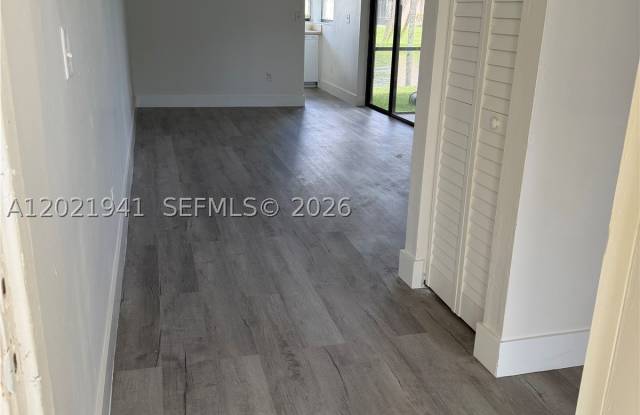 1139 Independence Trl