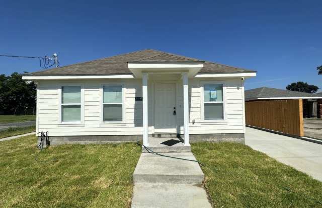 3400 Jackson Blvd