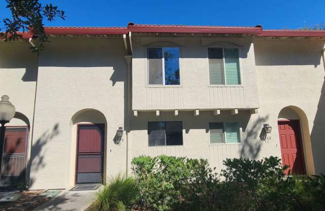 Marvelous East Davis 2 bedroom 1.5 bath Condo - 4848 El Cemonte Avenue, Davis, CA 95618