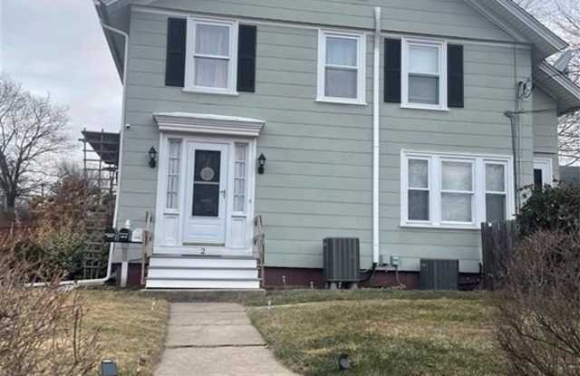 2 Brook Street unit: 2