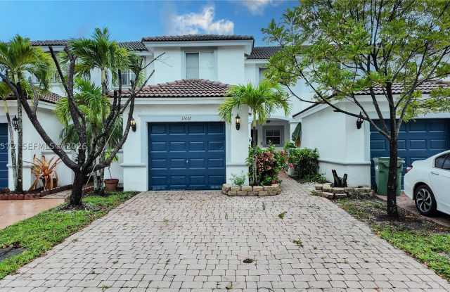 11432 NW 48th Ter