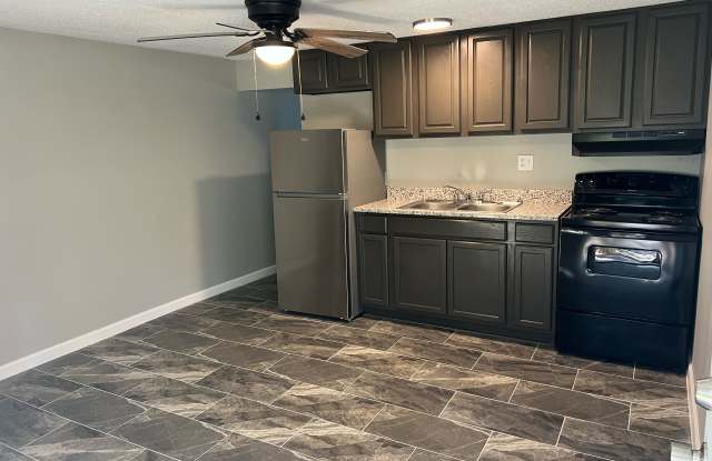 Photo of 7706 W Fairfield Dr