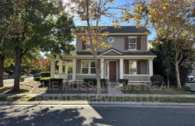 Photo of 604 West Sombra Way