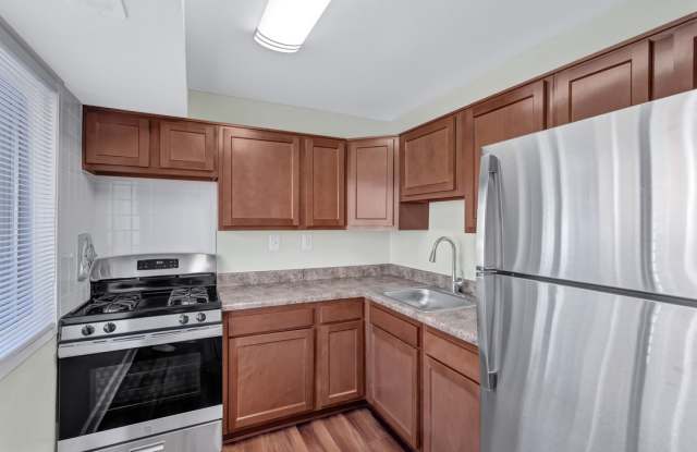 Photo of Washington Square Apartments