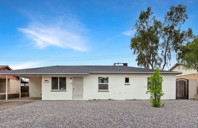 Gorgeous Remodel in Desirable North Central Phoenix Neighborhood