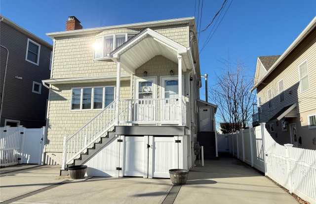 Photo of 32 Suffolk Road unit: 2