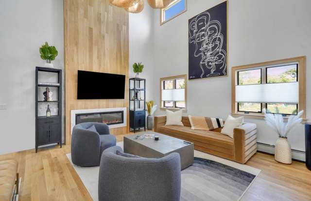 Photo of 415 Kaplan Avenue