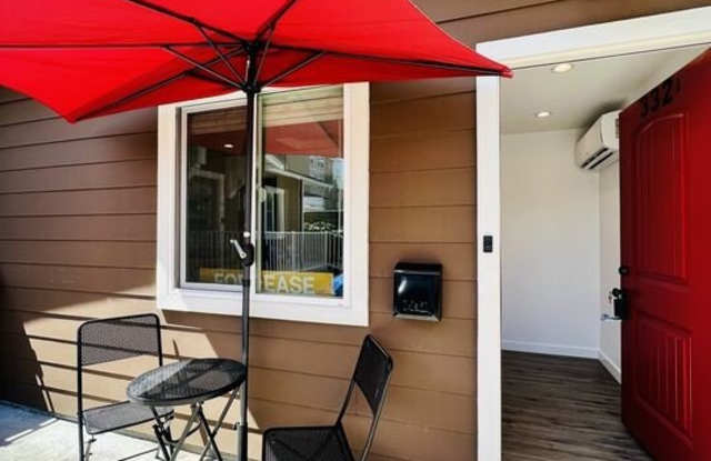 332 W CALIFORNIA AVE