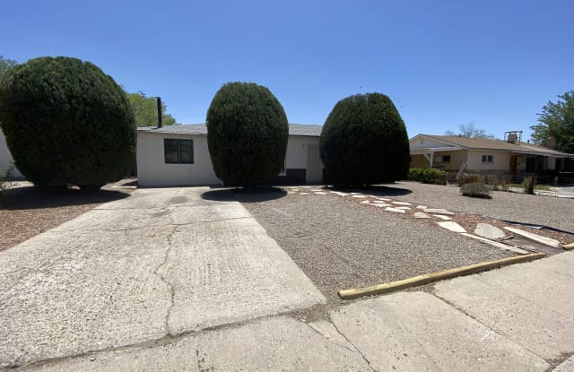 9508 Claremont Ave NE - 9508 Claremont Avenue Northeast, Albuquerque, NM 87112