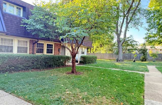 132 S VIRGINIA Avenue