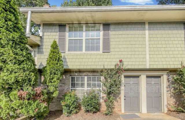27 Villa Ct SE
